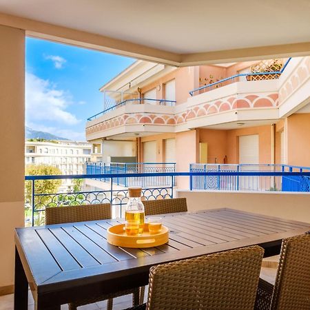 Residence Pierre & Vacances Les Rivages Du Parc Ментона Екстериор снимка