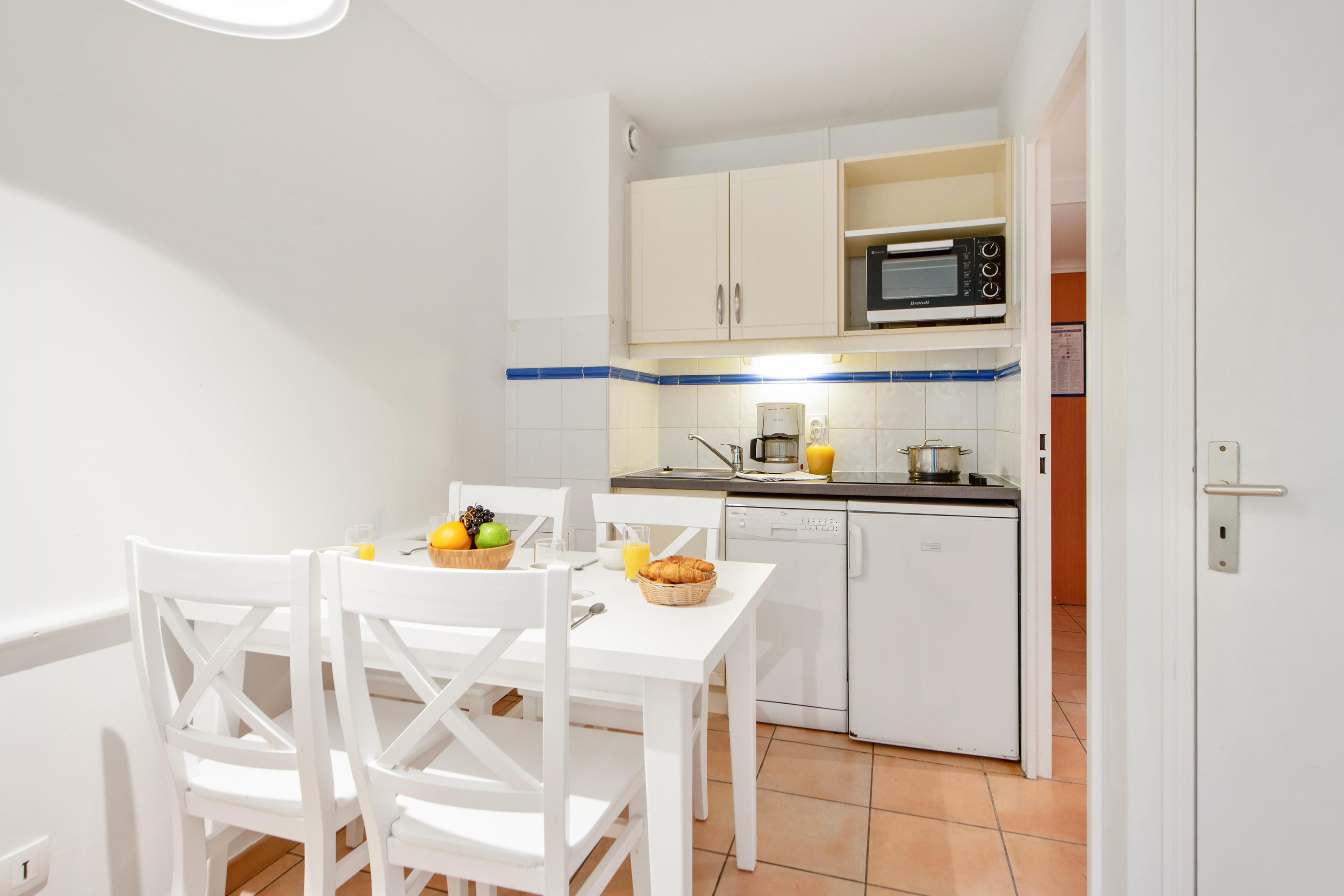 Residence Pierre & Vacances Les Rivages Du Parc Ментона Екстериор снимка