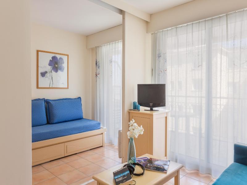 Residence Pierre & Vacances Les Rivages Du Parc Ментона Екстериор снимка